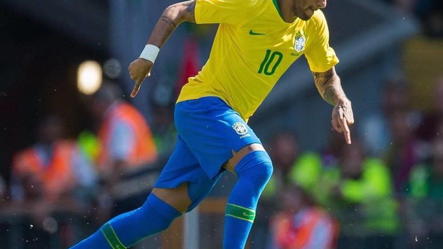 Neymar llega a tiempo y en forma