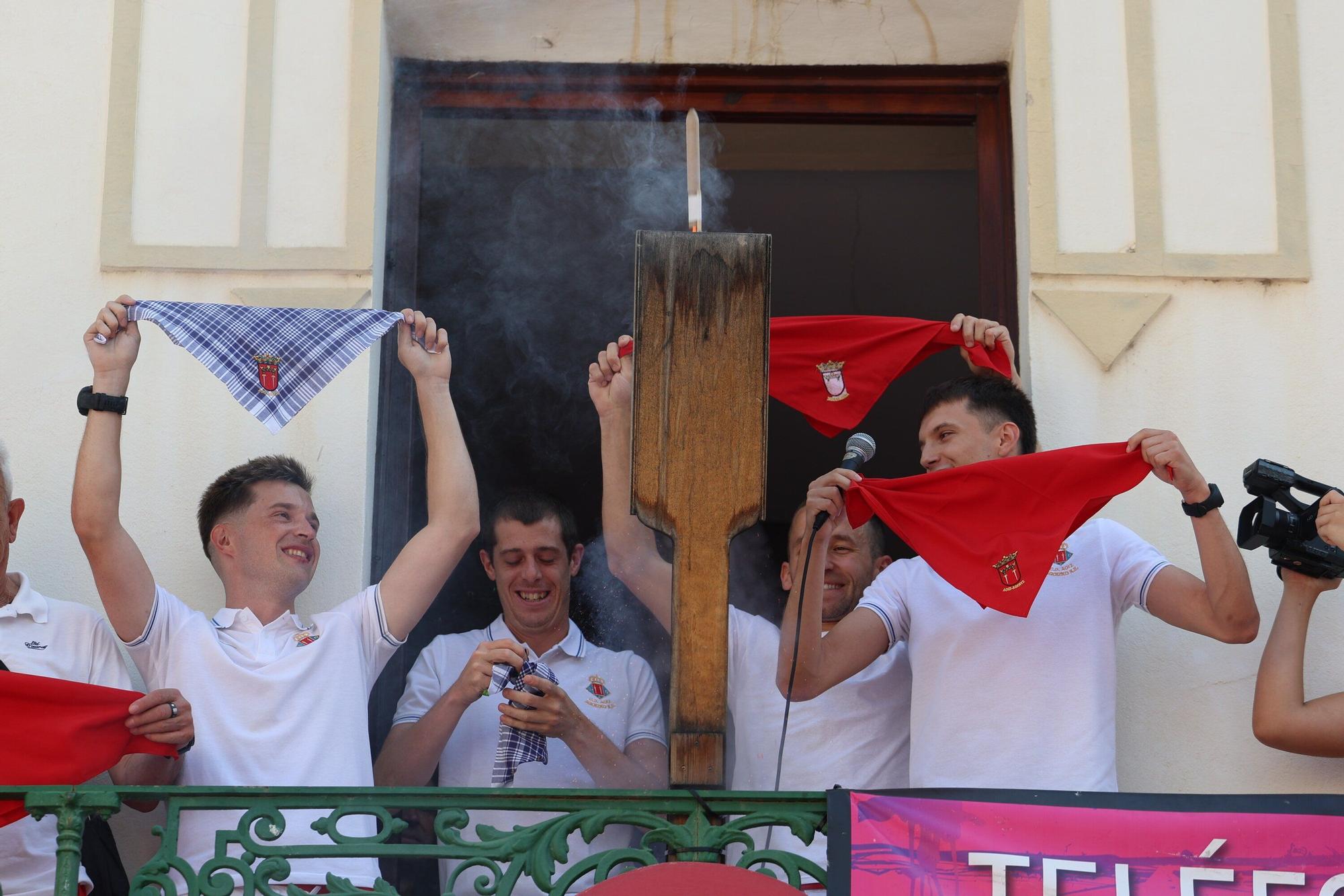 Fotos del chupinazo de fiestas de Aoiz 2025