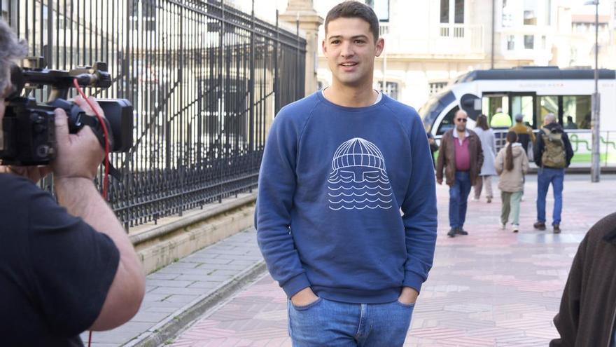 El PNV confía en aislarse de la polémica y blindar el euskera en las OPE con el PSE