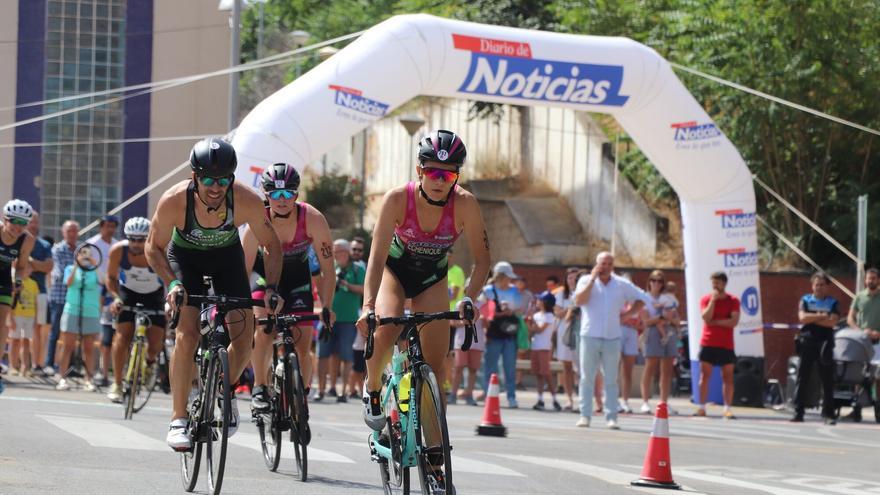 Andueza y Echenique, campeones navarros de triatlón sprint en Tudela