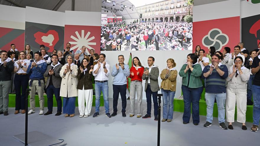 El PNV celebra el Aberri Eguna en la Plaza Nueva de Bilbao