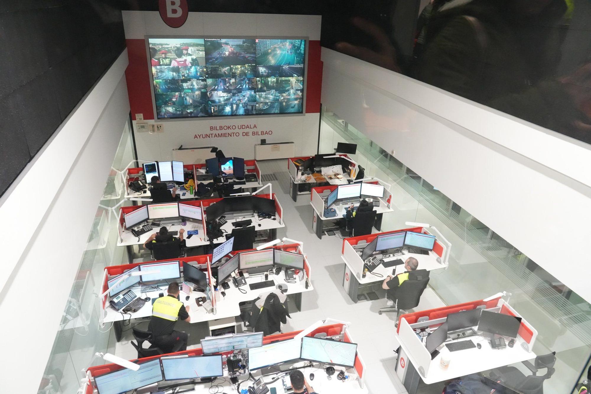 En imágenes: La Policía Municipal muestra sus entrañas con motivo del 181 aniversario