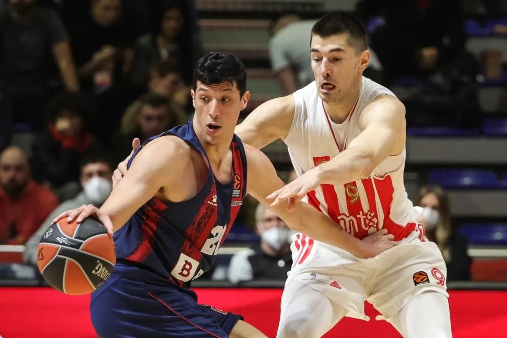 Imágenes del duelo entre Estrella Roja y Baskonia