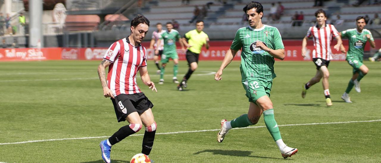 El Bilbao Athletic-Racing de Ferrol, en imágenes