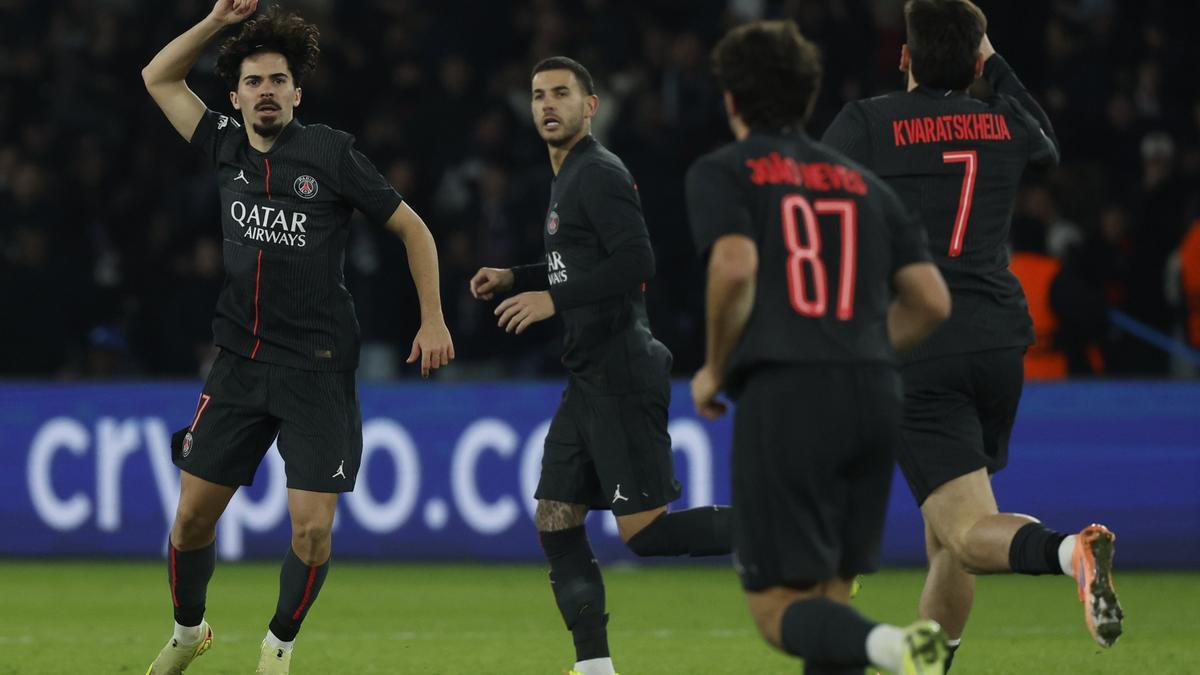 Vitinha celebra uno de sus tres goles al Tottenham que han servido para la remontada del PSG, próximo rival del Athletic en la Champions