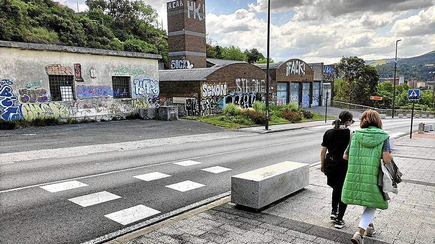 El PNV de Trapagaran propone un auditorio en el antiguo parque de bomberos.