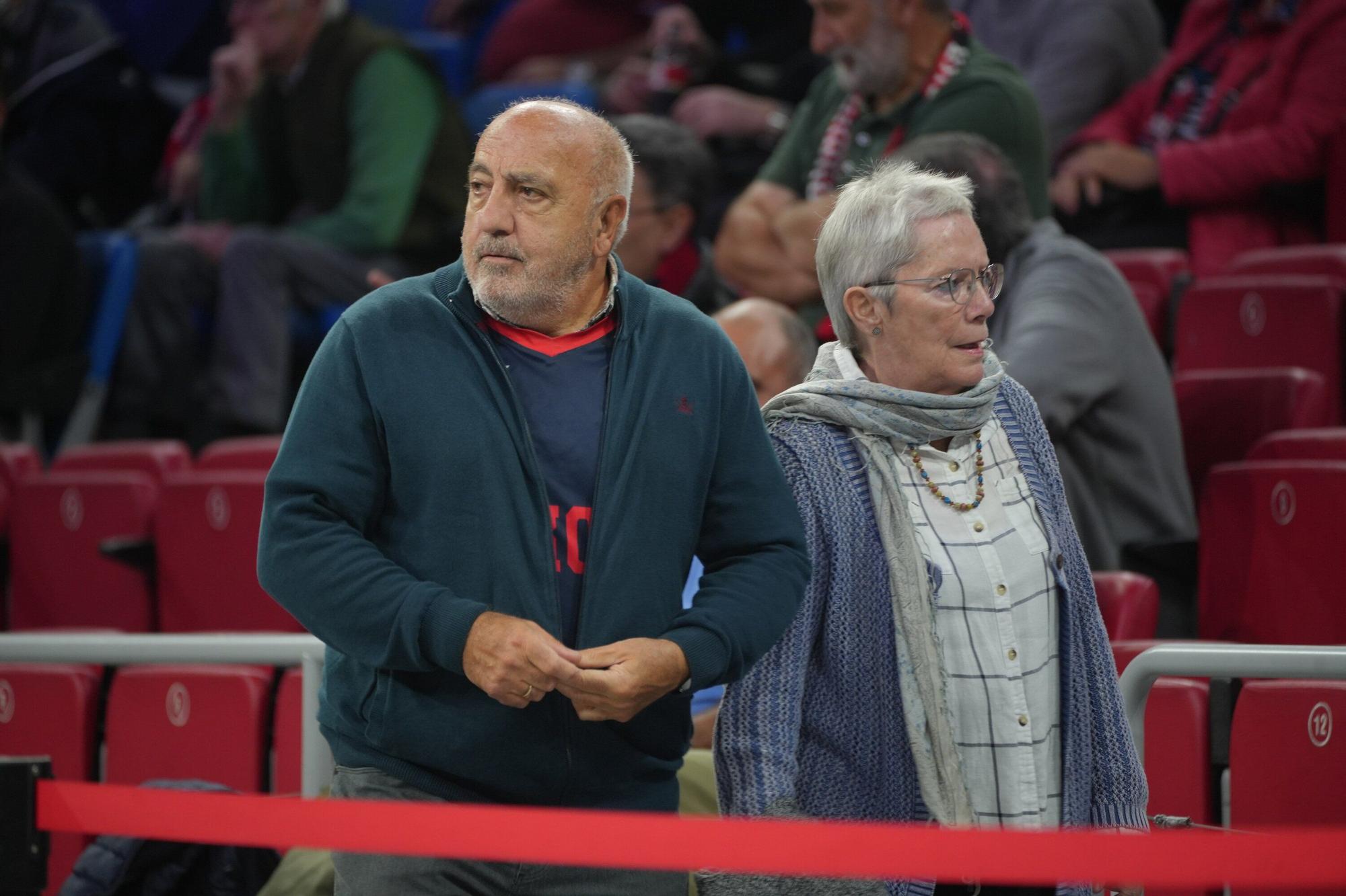 En imágenes: Ambientazo en el Baskonia-Panathinaikos (¡Búscate en las fotos!)