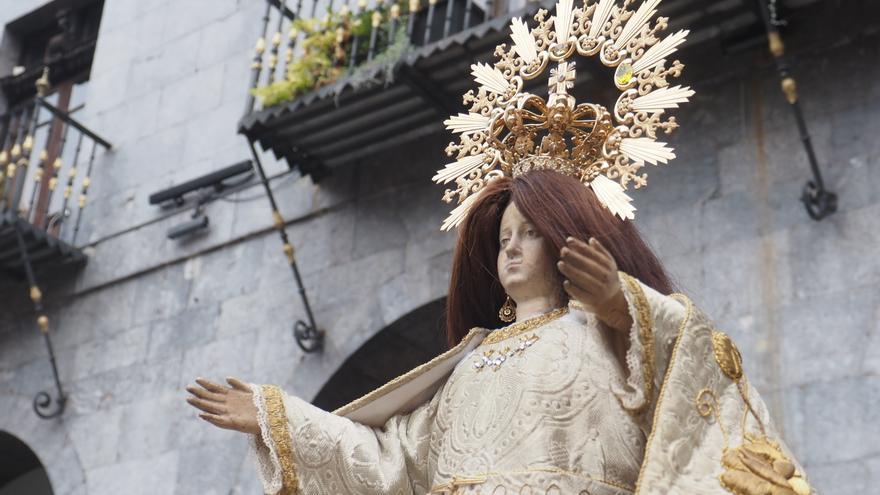 Azkoitia festeja los 75 años de la coronación de la Virgen de Urrategi