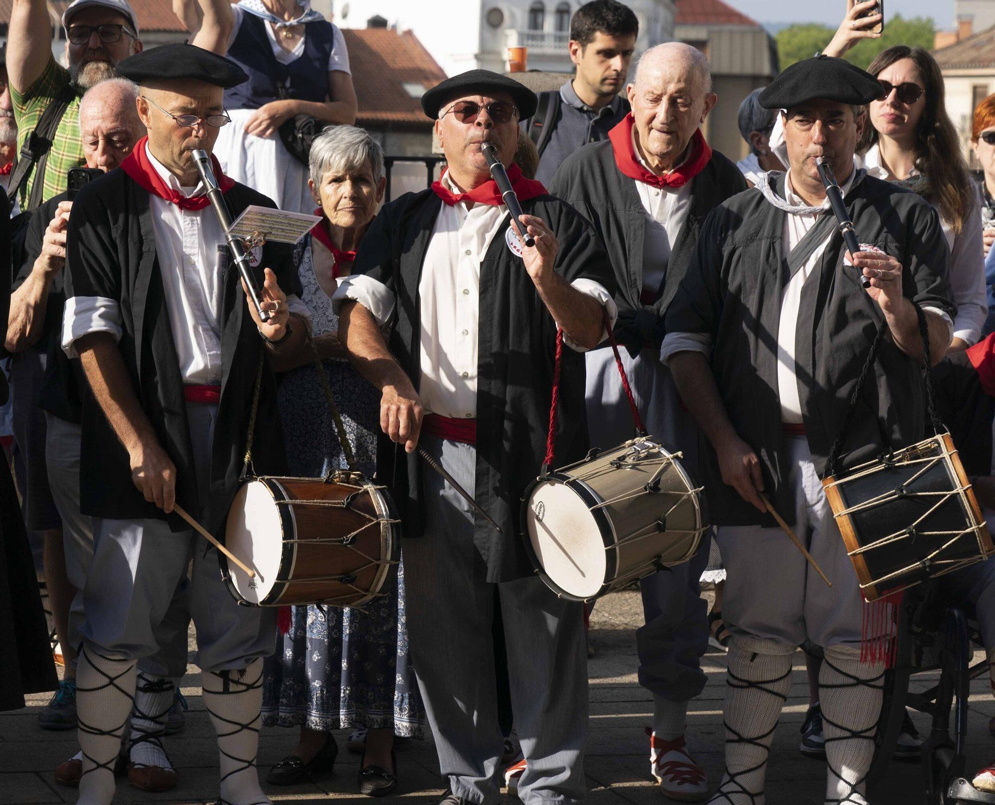 En imágenes: Blusas y neskas veteranos celebran su día en La Blanca