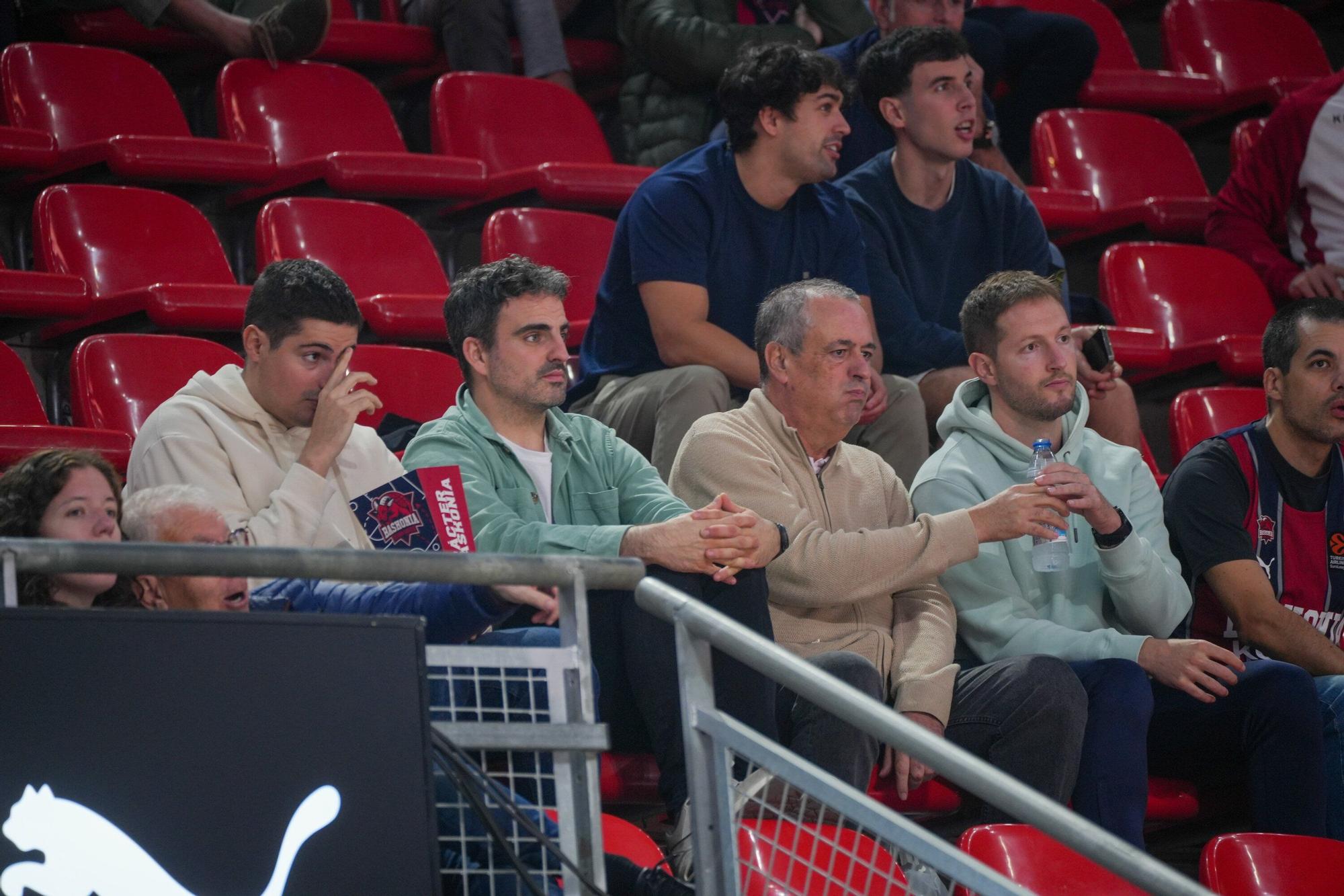En imágenes: Ambientazo en el Baskonia-Panathinaikos (¡Búscate en las fotos!)