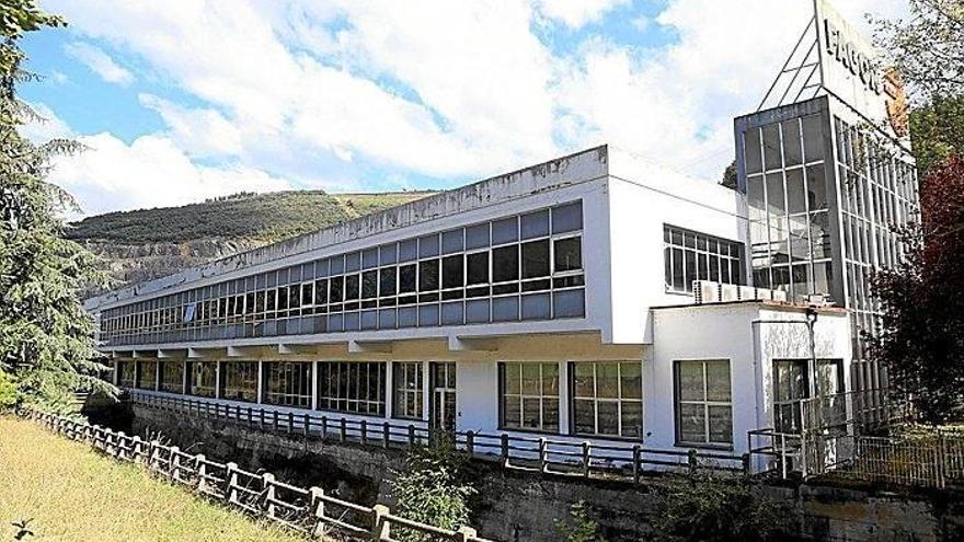 Instalaciones de Fagor Hometek en el barrio San Andrés de Arrasate cuya subasta ayer quedó desierta.