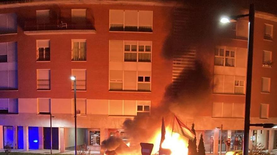 El Ayuntamiento de Zizurkil denuncia la quema de varios contenedores