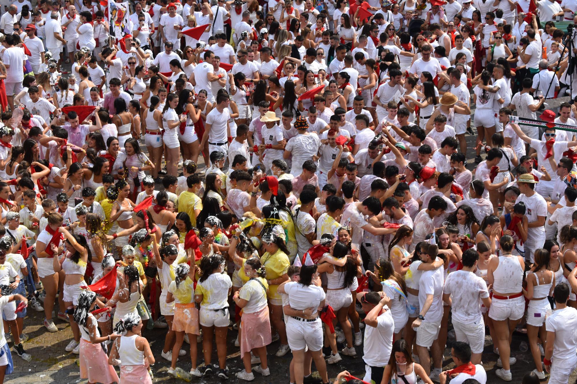 Fotos del chupinazo de las fiestas de Falces 2025