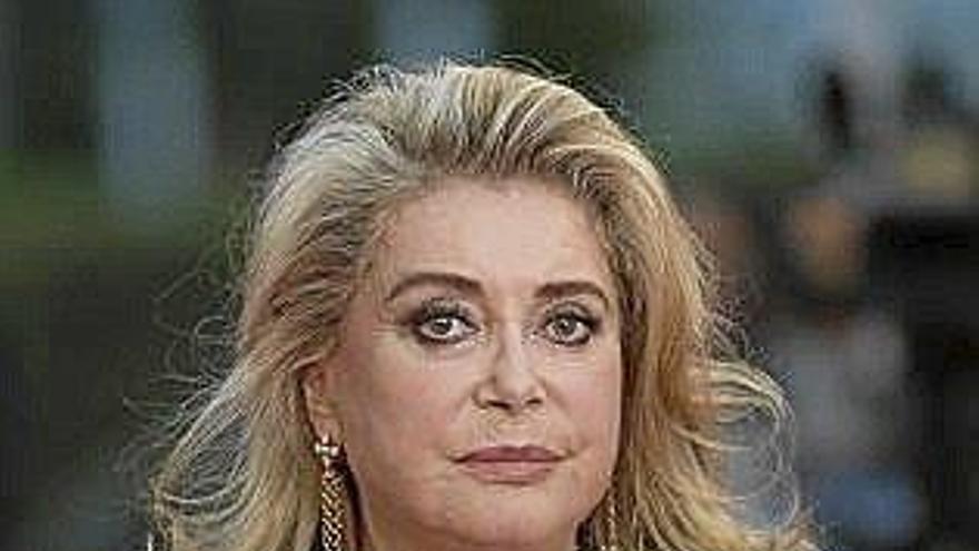 Catherine Deneuve sufre un ACV “reversible”