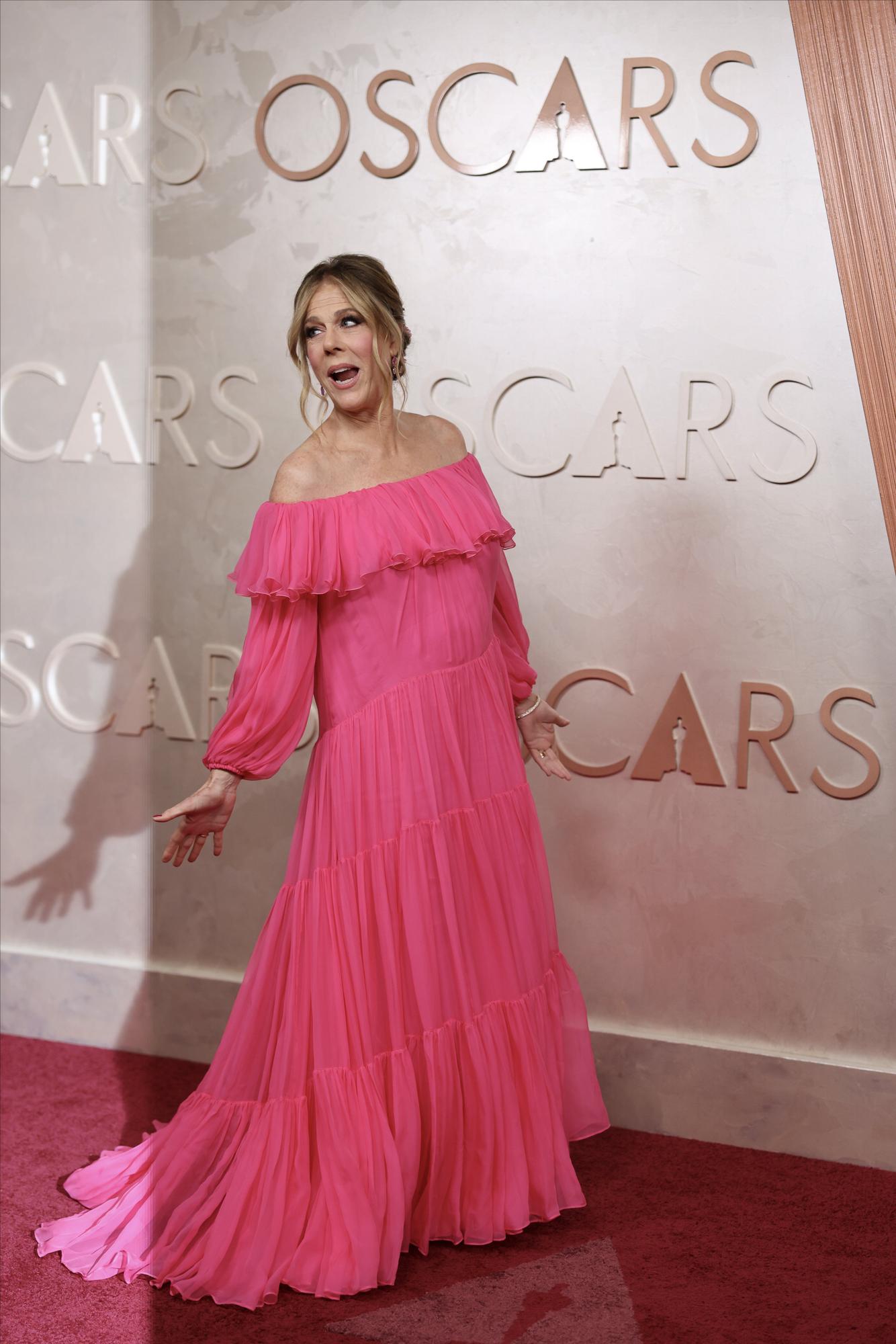 Los mejores y peores looks de la alfombra roja de los Premios Oscar, en imágenes