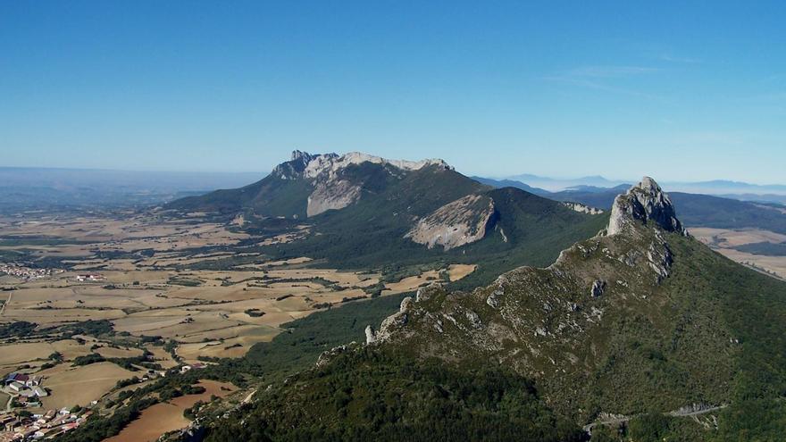 La ruta de Álava con más de 200 escaleras que “llevan al cielo sin tocarlo”, según una influencer