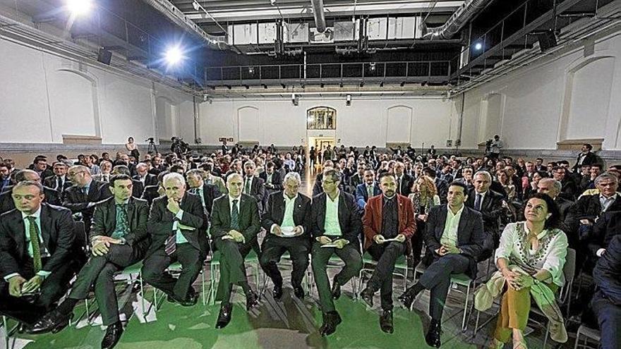 Aspecto de la sala de Tabakalera que ayer congregó a más de 300 personas durante el evento.