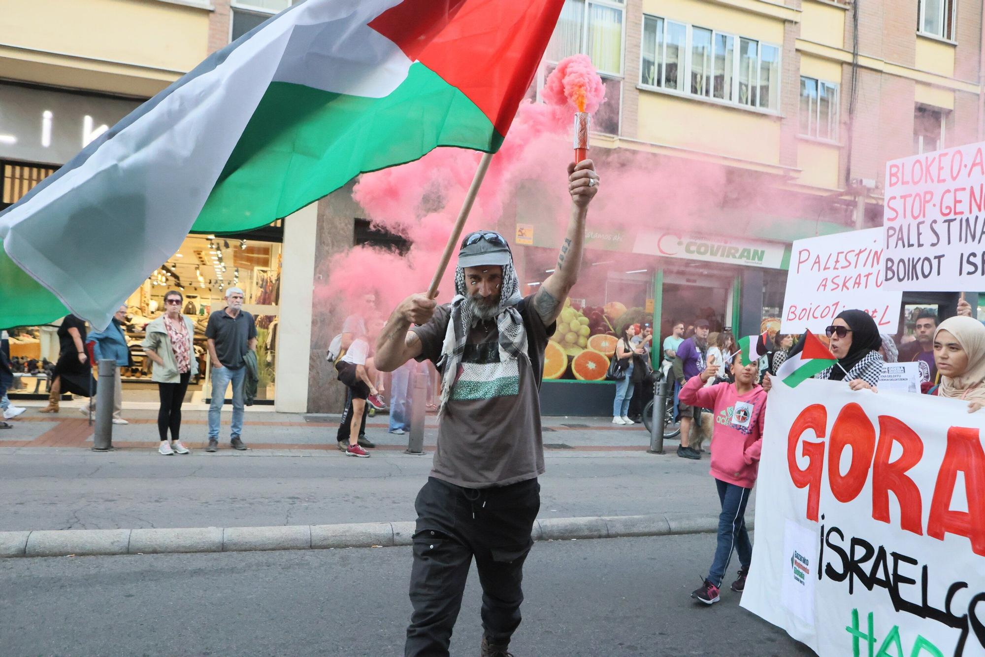 En imágenes: Vitoria protesta contra el genocidio en Gaza