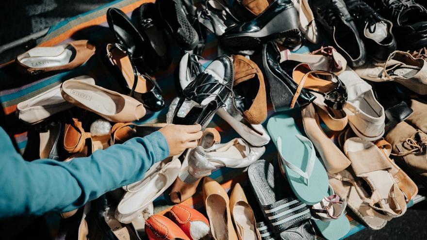 Ni cajones ni bolsas: el artículo perfecto de Leroy Merlin para organizar tus zapatos por menos de 15 euros