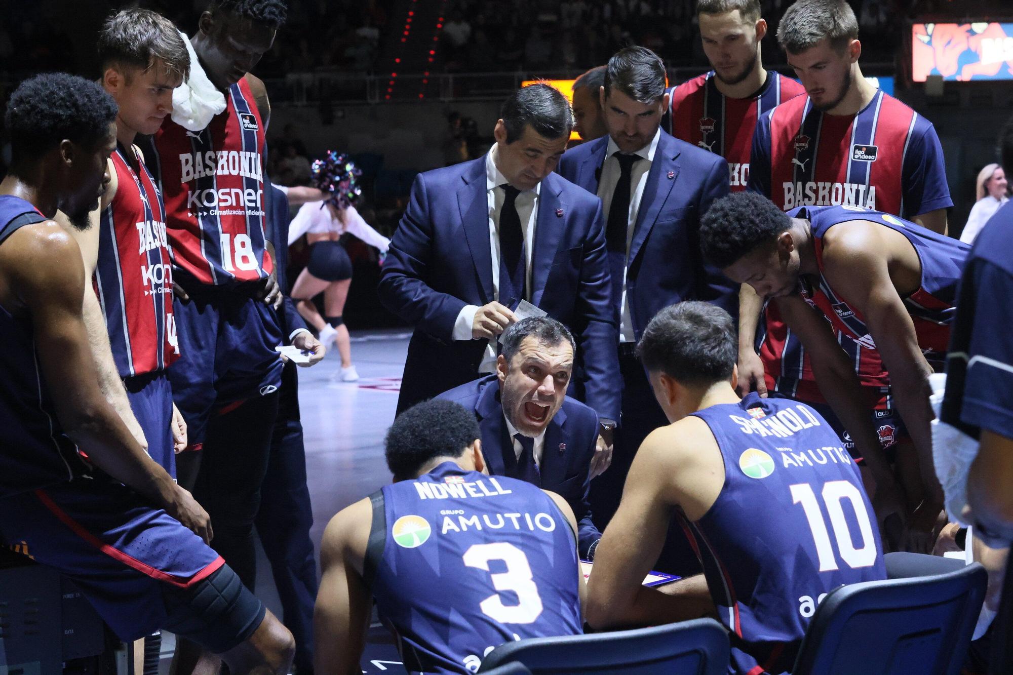 Todas las imágenes del Baskonia - La Laguna Tenerife (89-79)