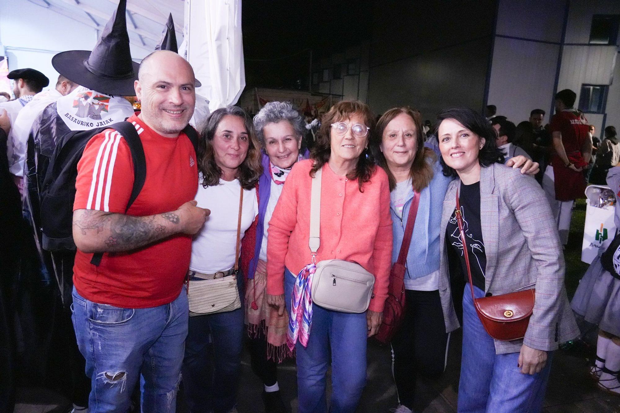 Yeray González da la salida a la intensa maratón de 9 días de fiestas de Basauri con las cuadrillas invadiendo las calles