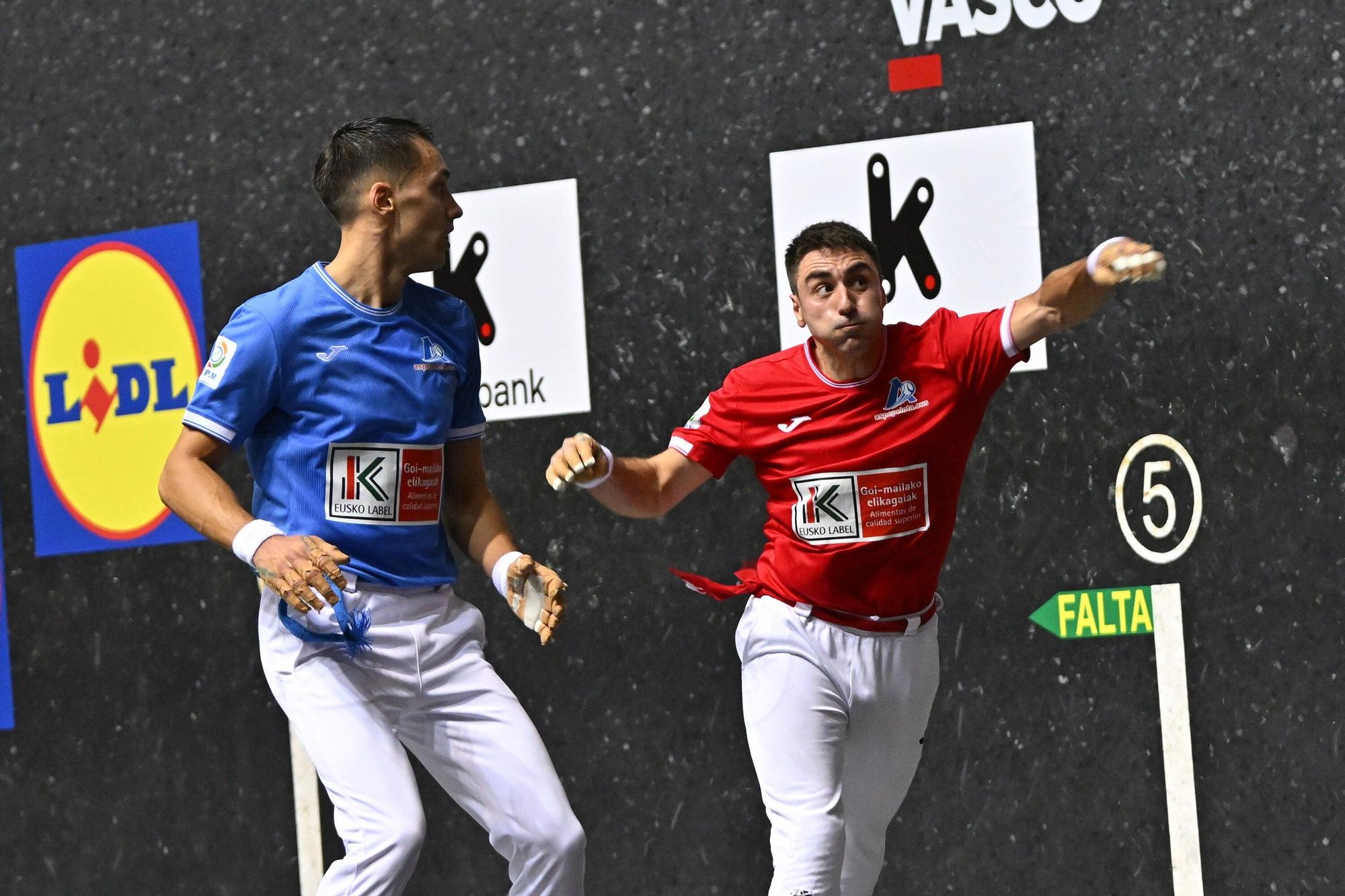 En imágenes: Etxeberria se hace con su primera txapela del Cuatro y Medio en Bilbao (22 - 11)