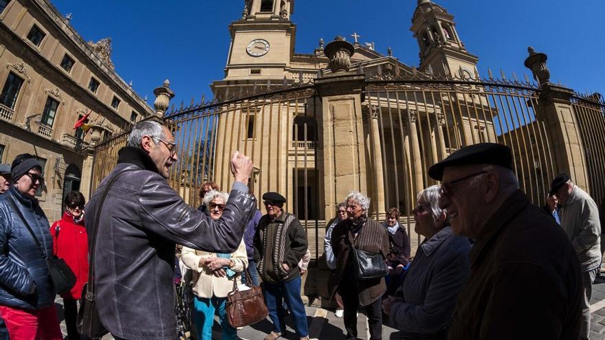 Visitas guiadas en Pamplona: la moda de los 'freetours' gratuitos, en el punto de mira de Turismo
