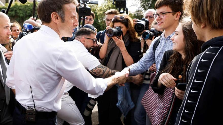 La campaña electoral francesa se coloca en la línea de salida con un único favorito