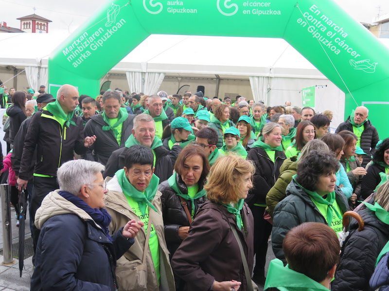 La marcha contra el cáncer de Urretxu y Zumarraga, en imágenes