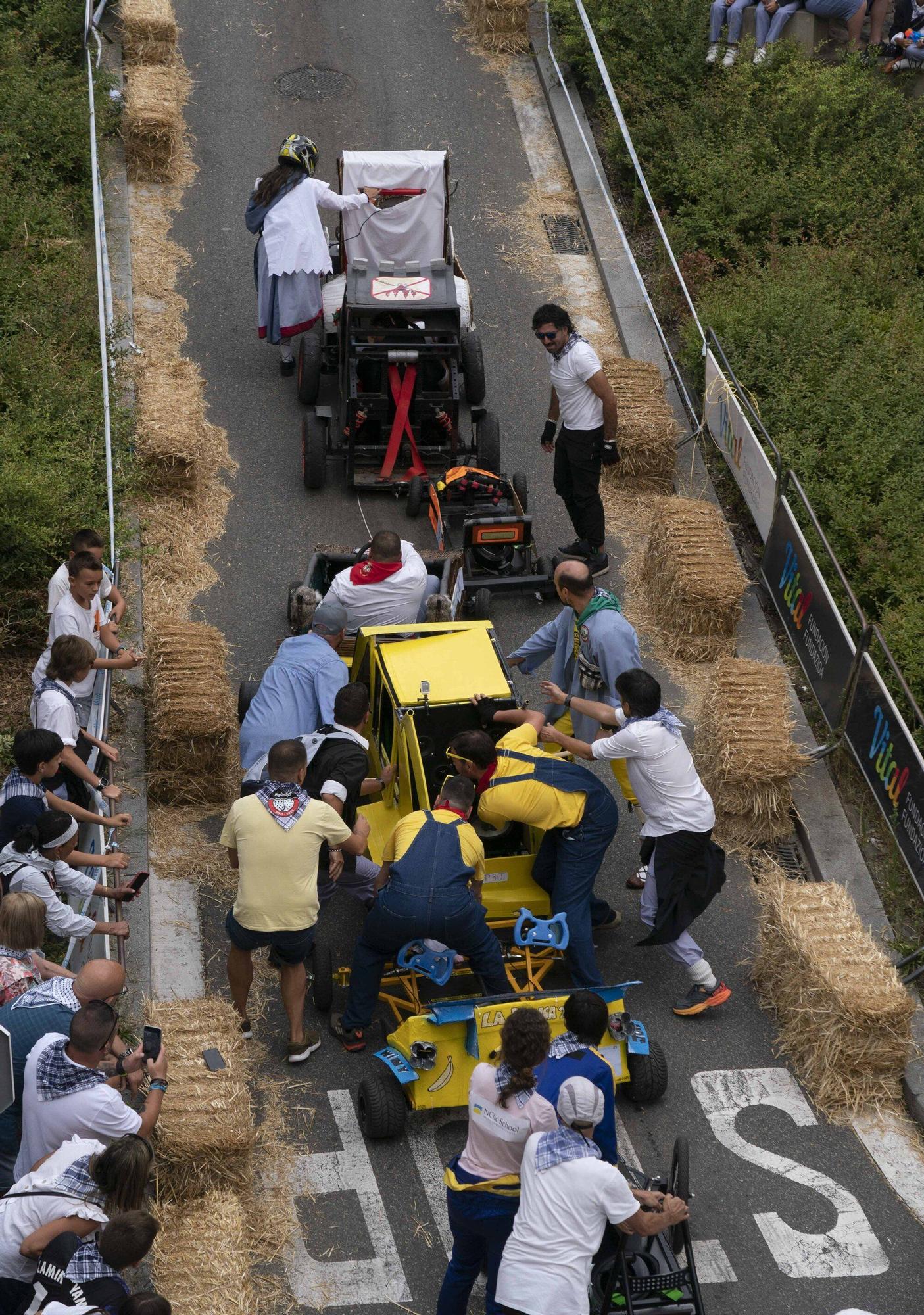 En imágenes: Las Goitiberas recorren Vitoria