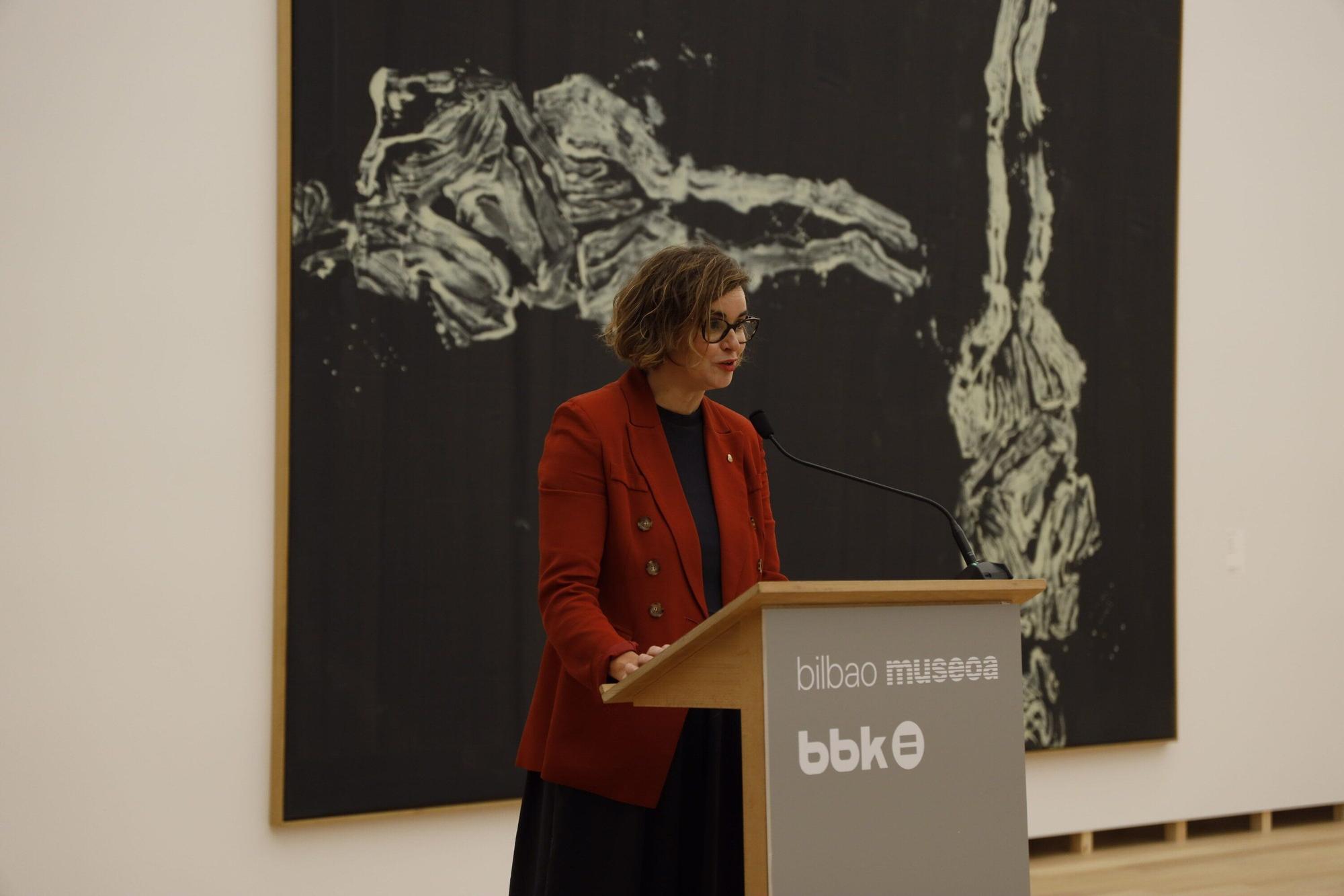 El edificio moderno del Bellas Artes reabre con Baselitz, el artista que decidió pintar el mundo al revés