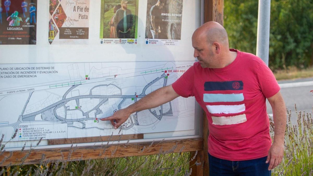 En la entrada del pueblo, un plano indica la ubicación de los puntos de agua.