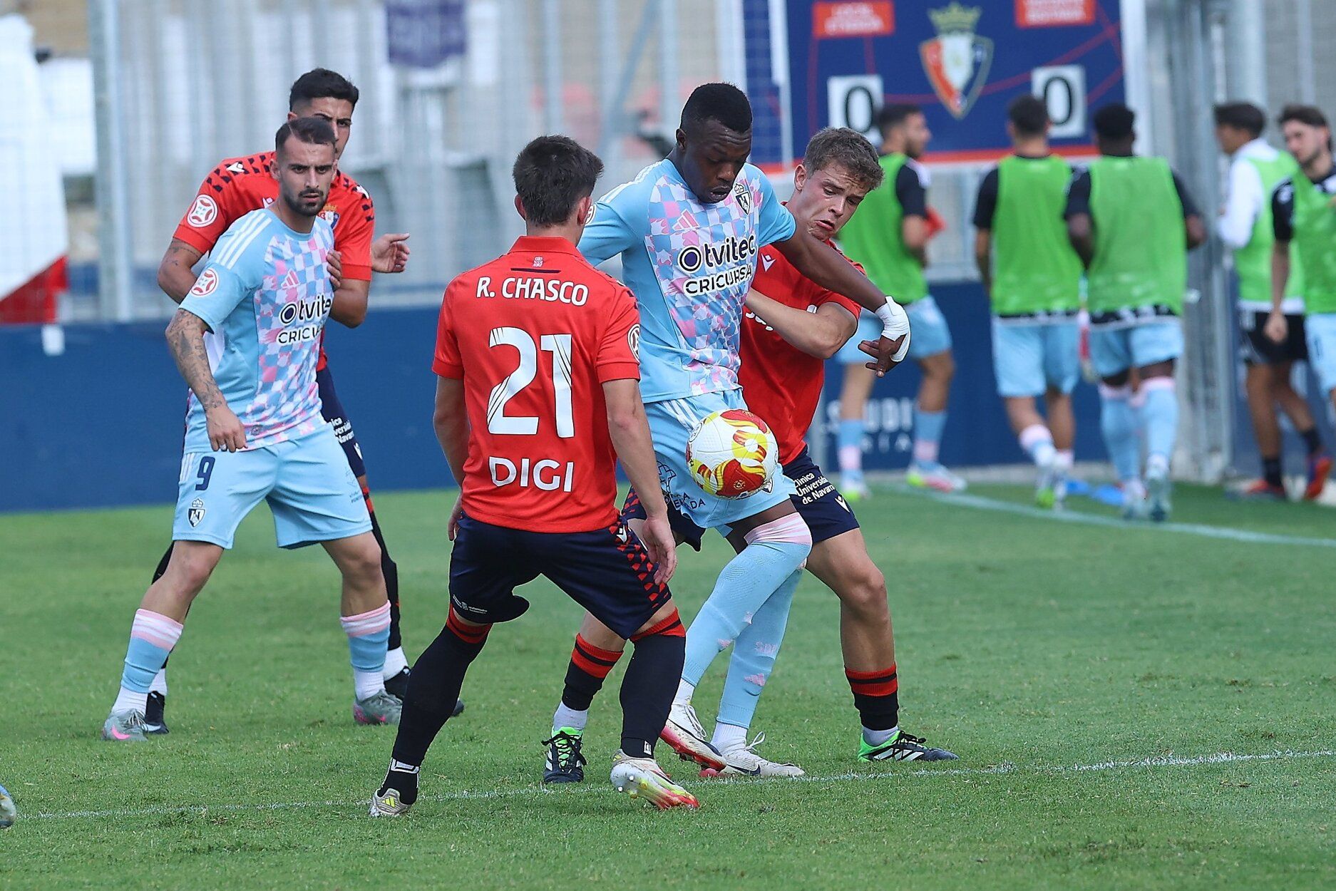 Fotos del partido entre Osasuna Promesas y Ponferradina