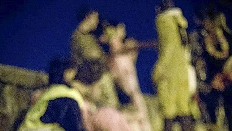 Un grupo de jóvenes haciendo ‘botellón’.