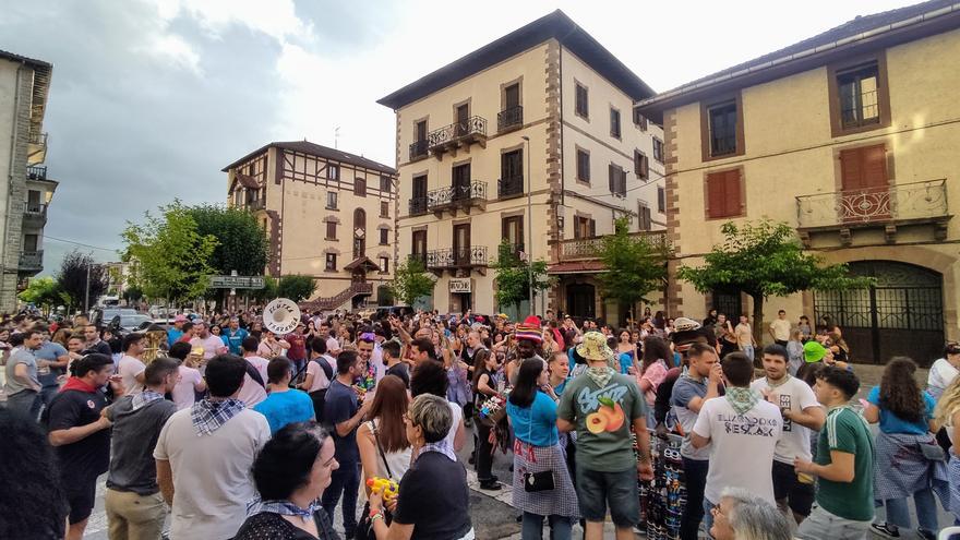 La Comisión de Fiestas de Elizondo pide ayuda