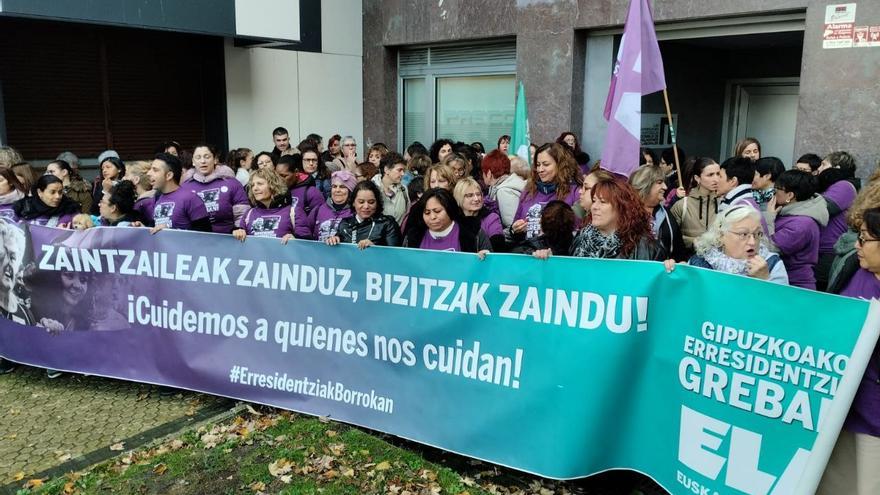 Décimo día de huelga para las trabajadoras de residencias de Gipuzkoa