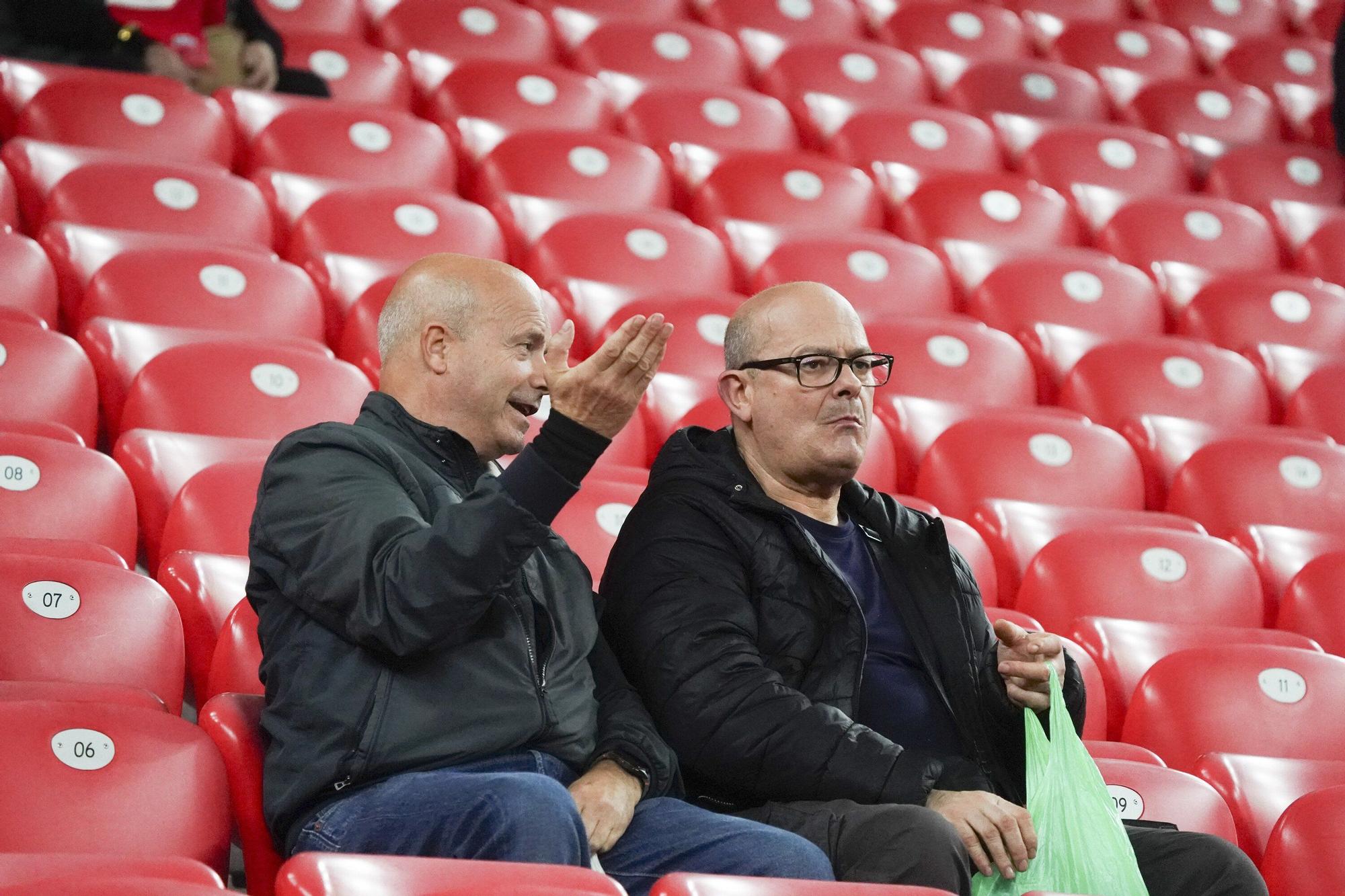 ¿Has estado en San Mamés viendo el Athletic-Atlético? Búscate en nuestra galería