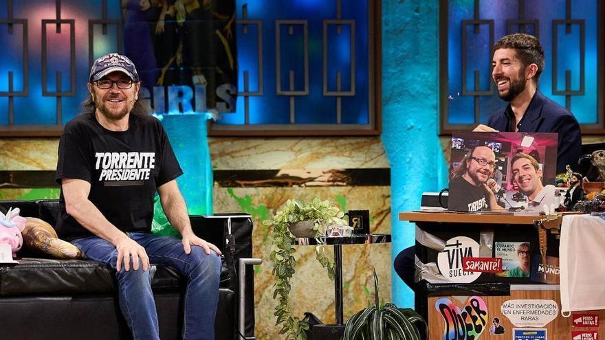 Santiago Segura desvela en 'La Revuelta' el peor 'zasca' que ha recibido de Almodóvar: "Me ha masacrado..."