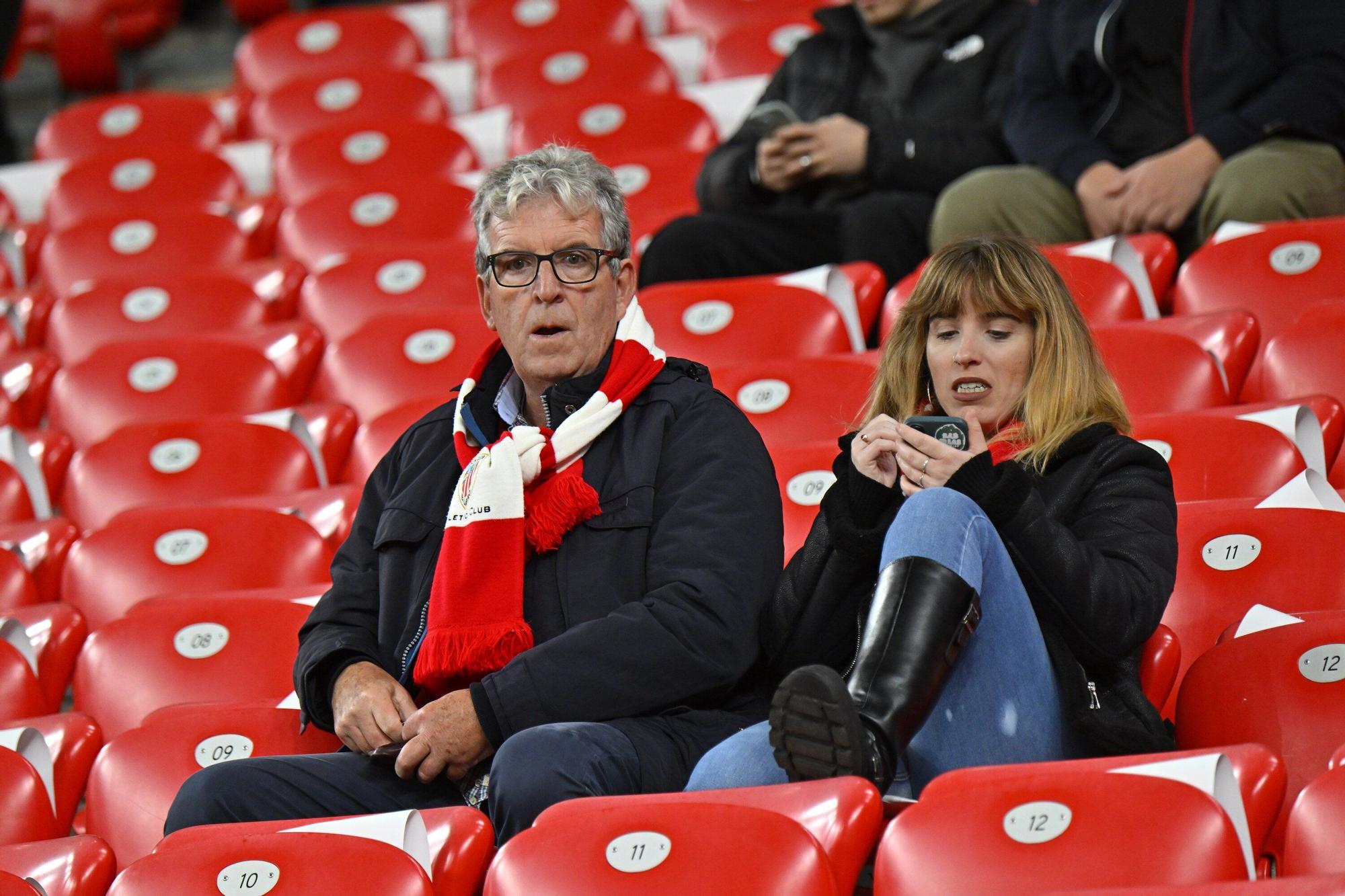 En imágenes: ¿Has estado en San Mamés viendo el Athletic-Real Oviedo? Búscate en nuestra galería de fotos