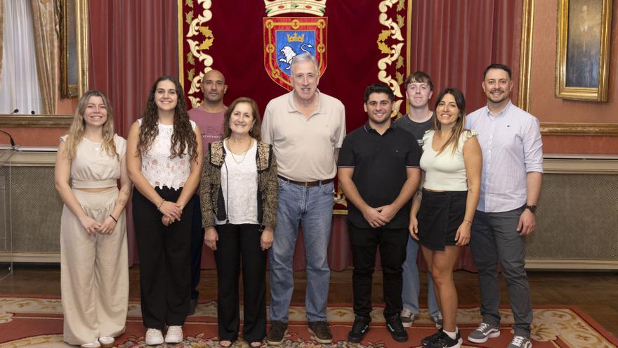 El Gobierno de Navarra acoge a ocho jóvenes de cuatro centros navarros de Argentina