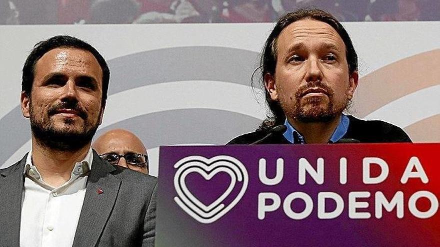 Iglesias, junto a Garzón, realiza valoraciones de los resultados de Unidas Podemos en las pasadas generales.Editar