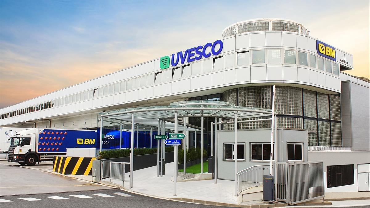 Un grupo de inversores vascos cierra una oferta de más de 700 millones para comprar Uvesco.