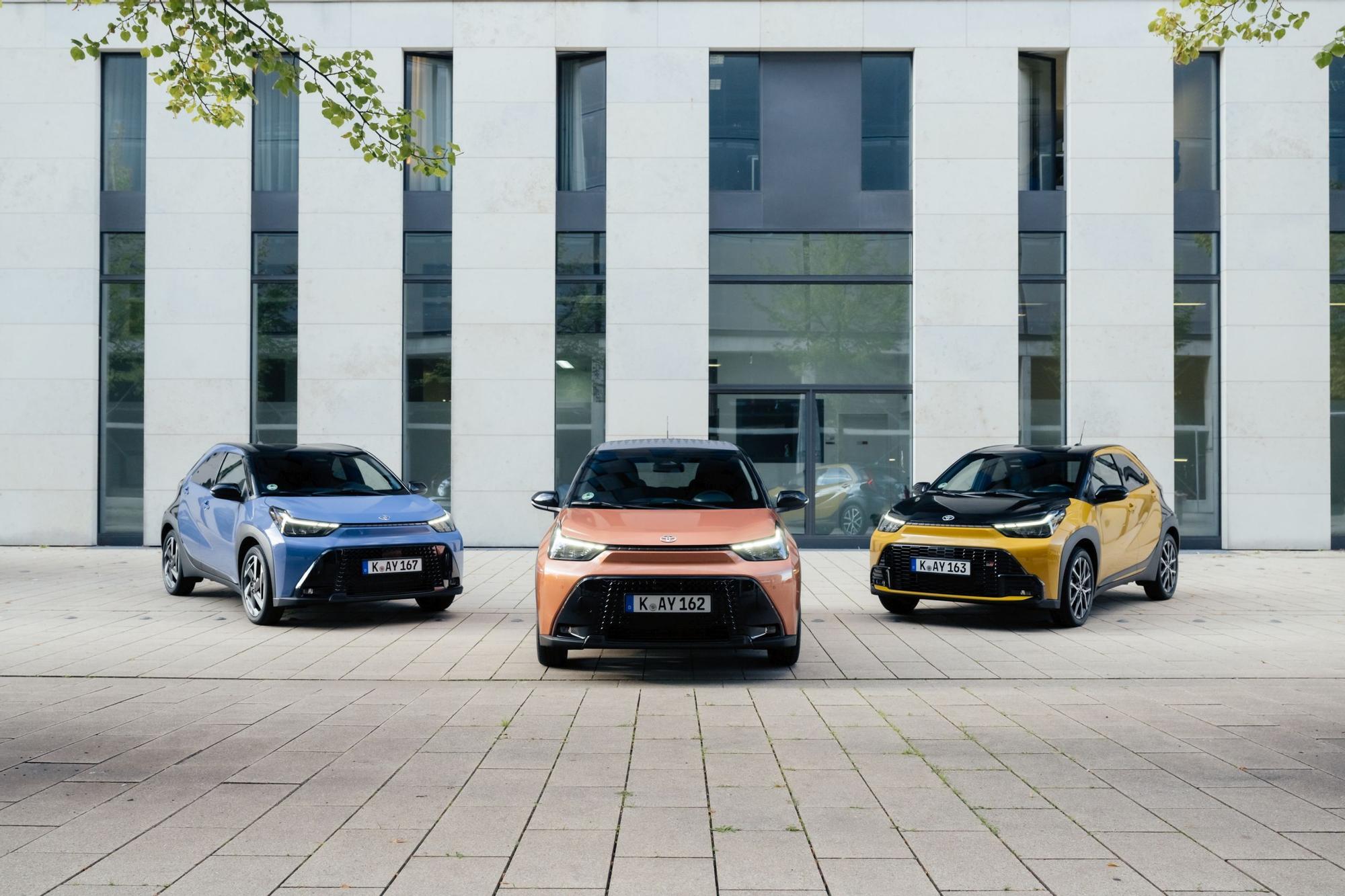 12 Toyota Aygo X Cross gama.jpg