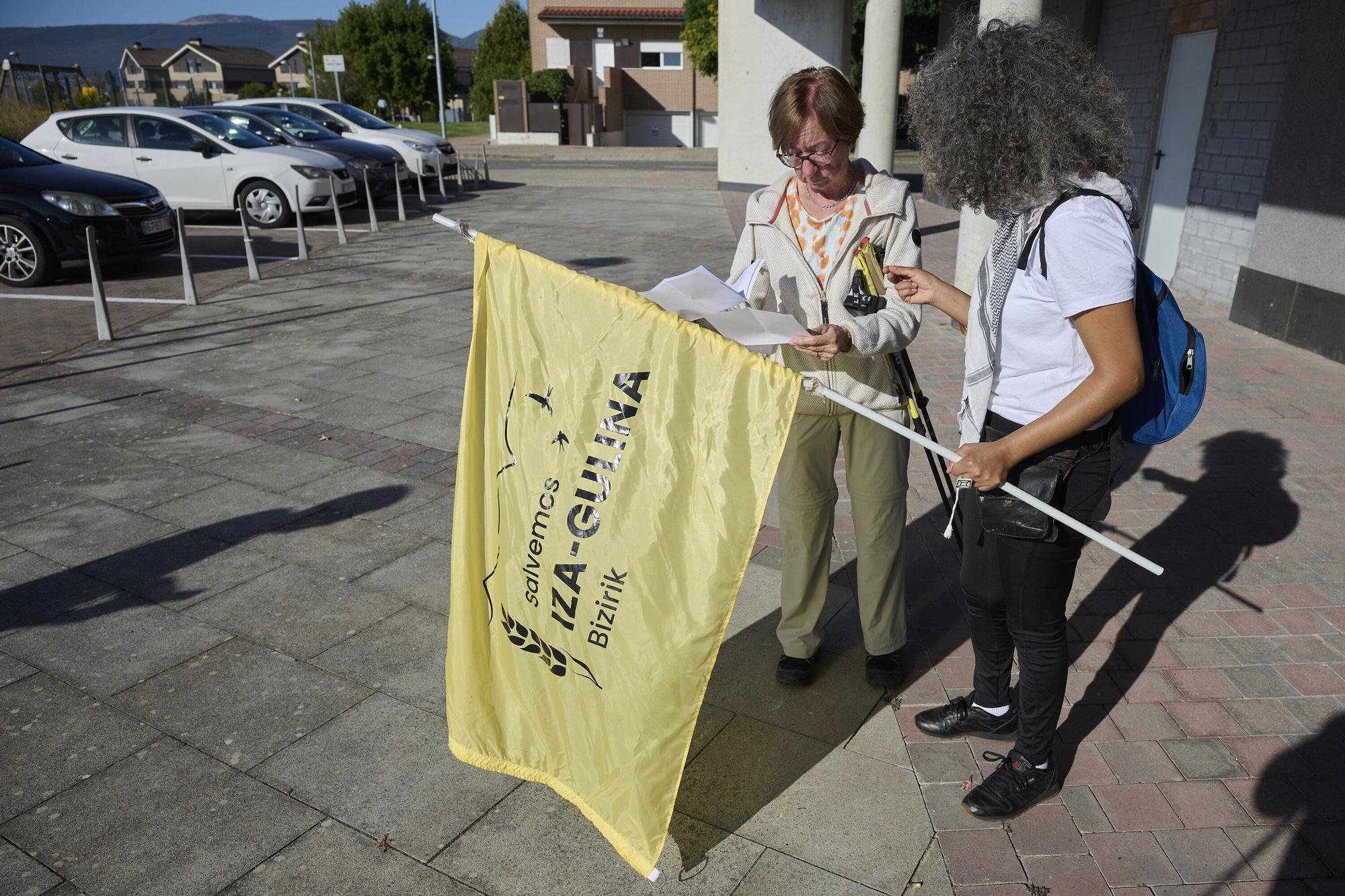 III salida montañera de 'Salvemos Iza-Gulina Bizirik'