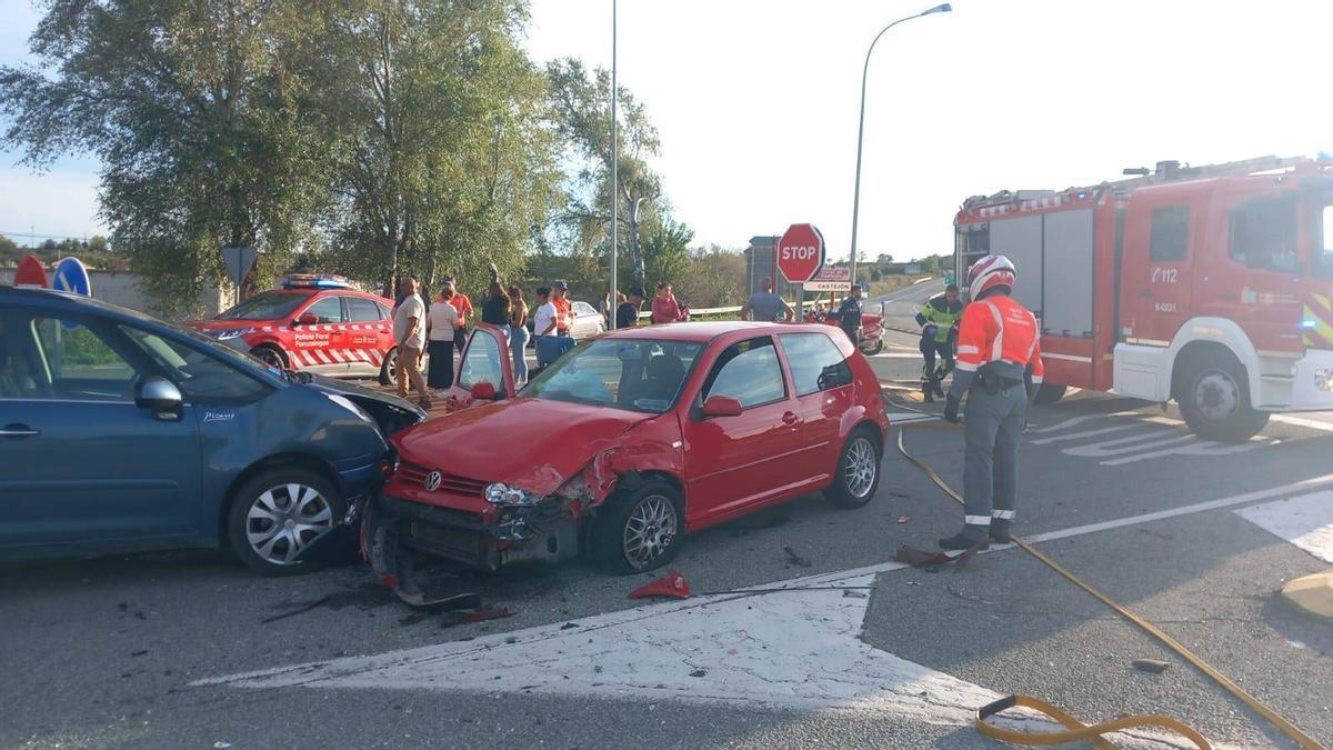 Imagen de los vehículos implicados en el accidente de la N-113