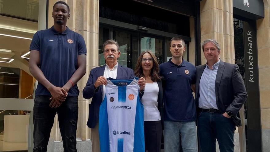 Inveready Gipuzkoa refuerza su plantilla con el regreso de Gaizka Maiza y la llegada de Tanor Ngom