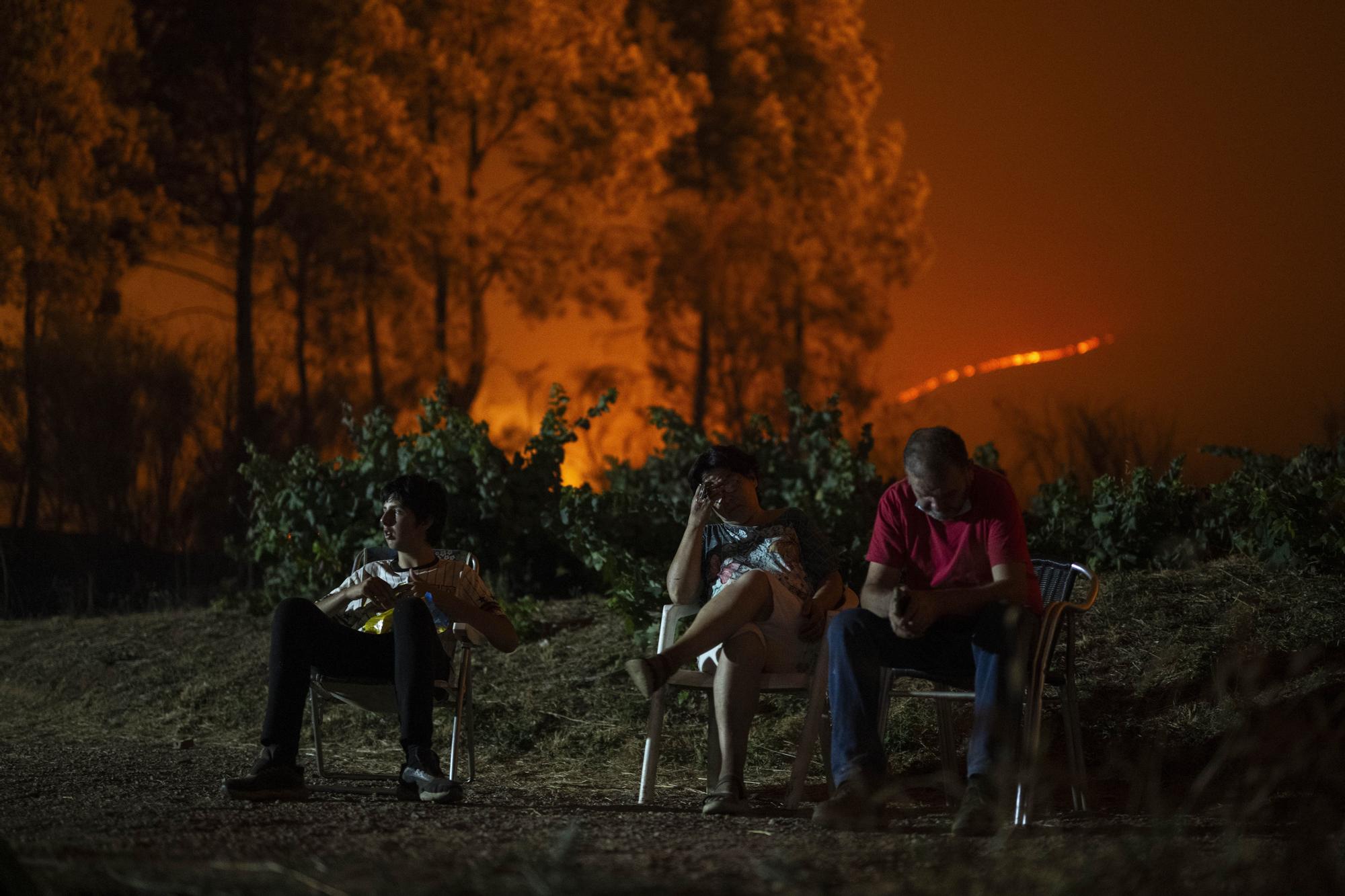 Semana negra de incendios: Cuatro muertos y 120.000 hectáreas quemadas