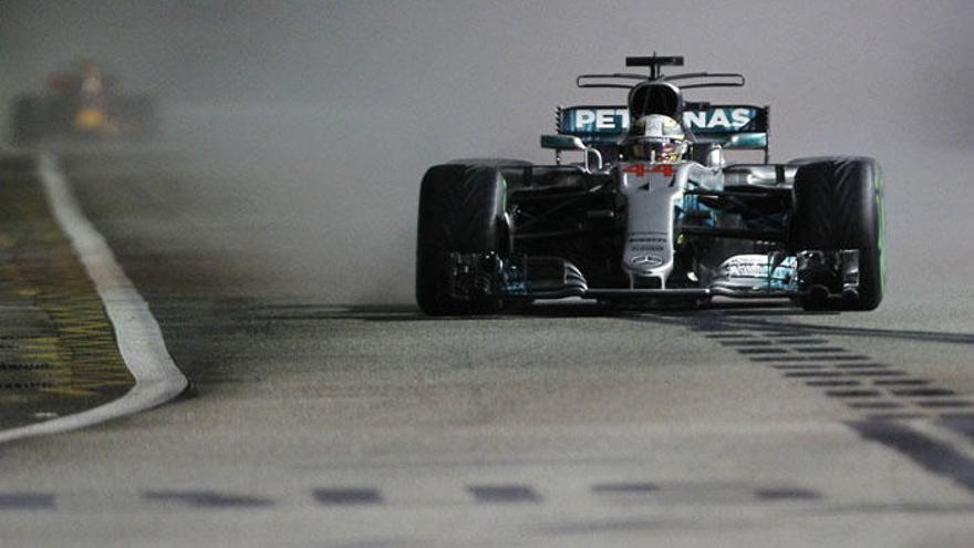 Hamilton en el Gran Premio de Singapur.