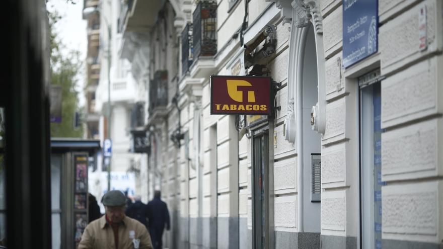 Los nacidos en 2009, ¿los últimos en poder comprar tabaco?