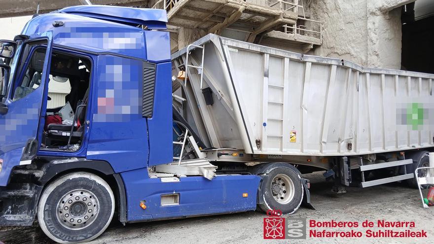 Un trabajador de 56 años, al hospital tras un accidente laboral en Olazti